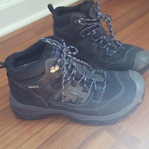 Keen women's hiking boots